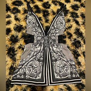 *NWT* Express White and Black Cut Out Tank - Size S